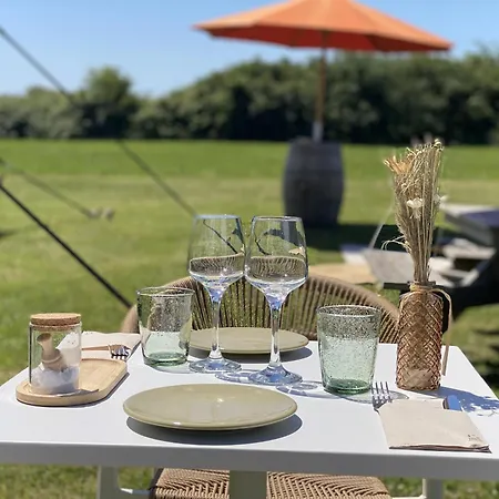 Château De Neyran Maison D'hôtes&spa Alojamento de Acomodação e Pequeno-almoço *
