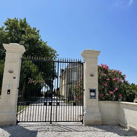 Bed & Breakfast Chateau De Neyran D'hotes & 3*