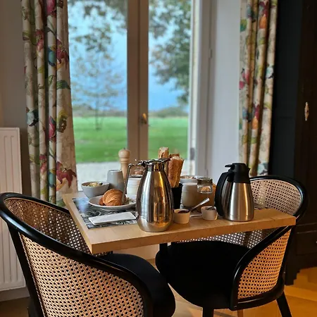 Chateau De Neyran D'hotes & Bed & Breakfast