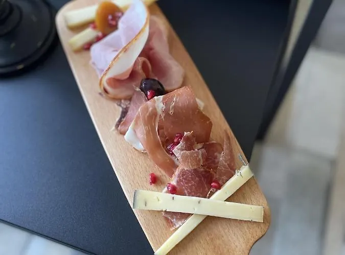 Chateau De Neyran D'hotes & 3* Soulac-sur-Mer