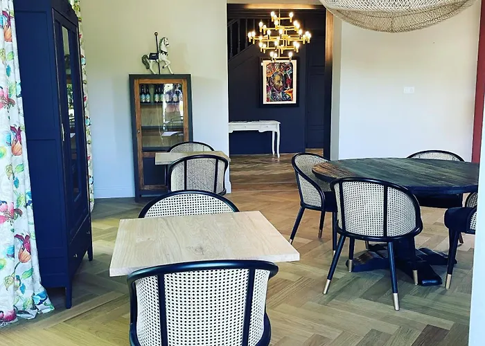 Chateau De Neyran D'hotes &