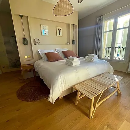 Chateau De Neyran D'hotes & 3* Soulac-sur-Mer
