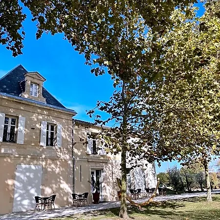 Bed and breakfast Chateau De Neyran D'hotes & Soulac-sur-Mer