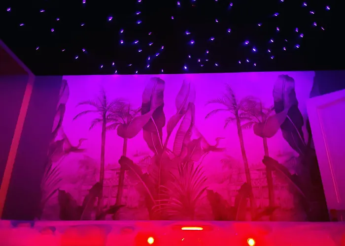 Chateau De Neyran D'hotes & Bed & Breakfast