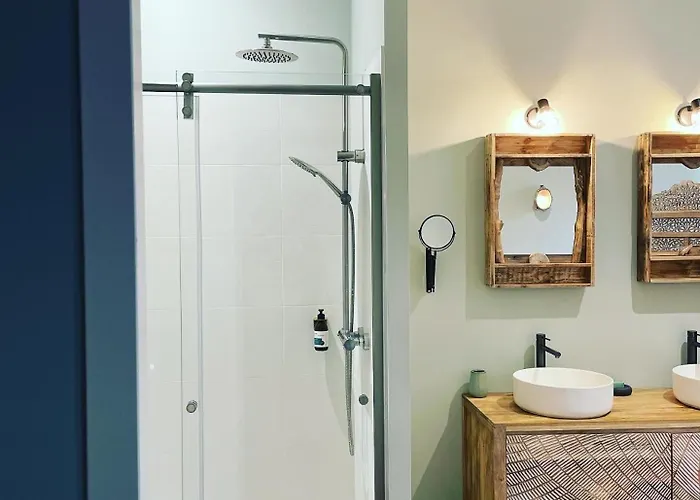 Bed & Breakfast Chateau De Neyran D'hotes &