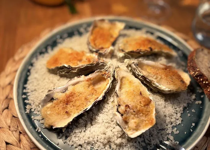 Chateau De Neyran D'hotes & Bed & Breakfast