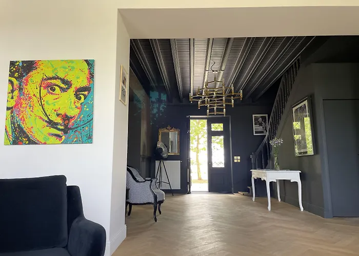 Bed & Breakfast Chateau De Neyran D'hotes &