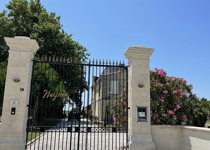 Bed & Breakfast Chateau De Neyran D'hotes & 3*