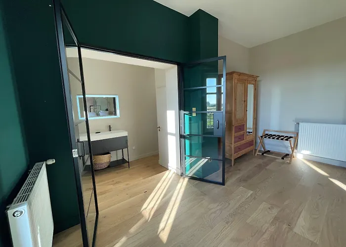 Chateau De Neyran D'hotes & Bed & Breakfast Soulac-sur-Mer